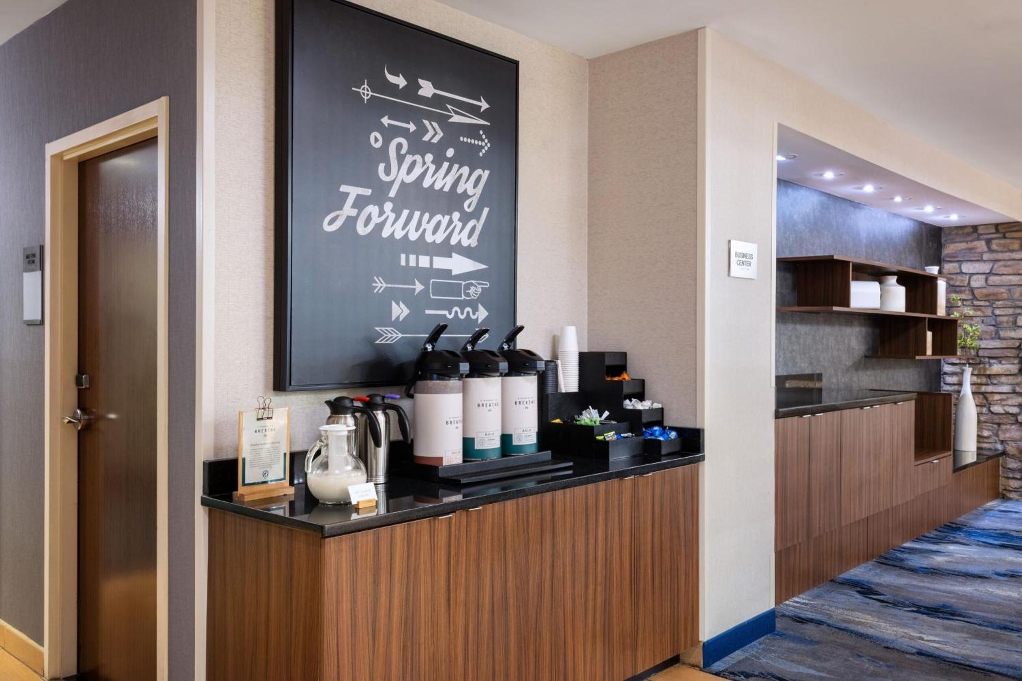 Fairfield Inn & Suites By Marriott Smithfield Exterior photo