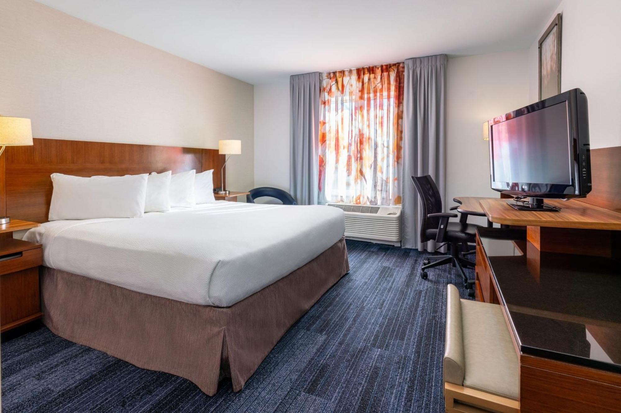 Fairfield Inn & Suites By Marriott Smithfield Exterior photo